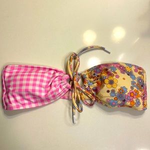 Selling this super cute bando bathing suit top!! (Only worn once!)